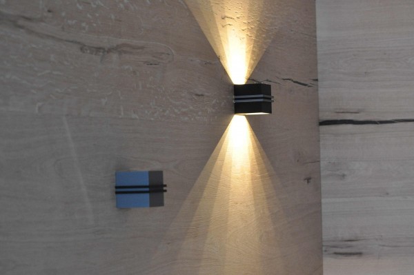 Wandleuchte Cube "Braces" schwarz mit silbernen Spangen Saunalicht Saunalampe Sauna LED